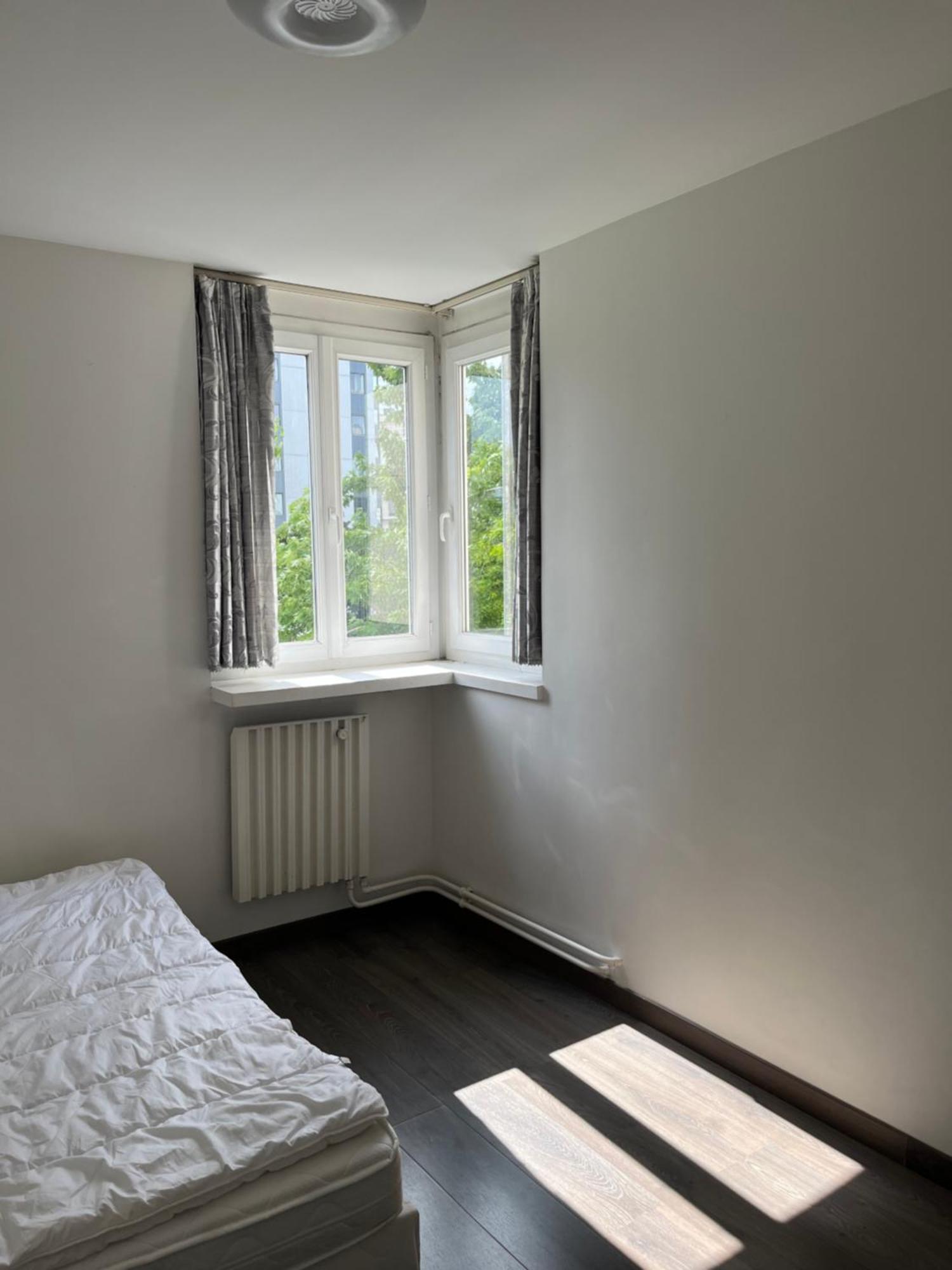 Lumineux Et Spacieux Dans * Parijs