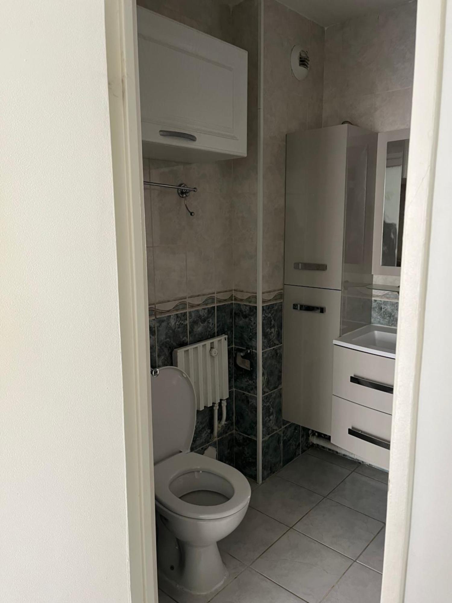Lumineux Et Spacieux Dans Appartement